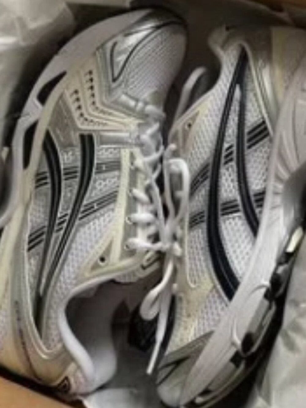 ASICS GEL-Kayano Silver White Running Shoes